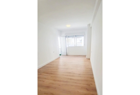 Reventa - Apartment - Torrevieja - Centro