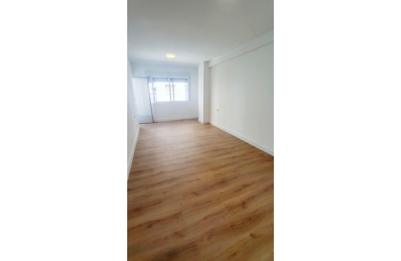 Reventa - Apartment - Torrevieja - Centro