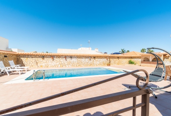 Rynek wtórny - Villa - Torrevieja - Torreta Florida
