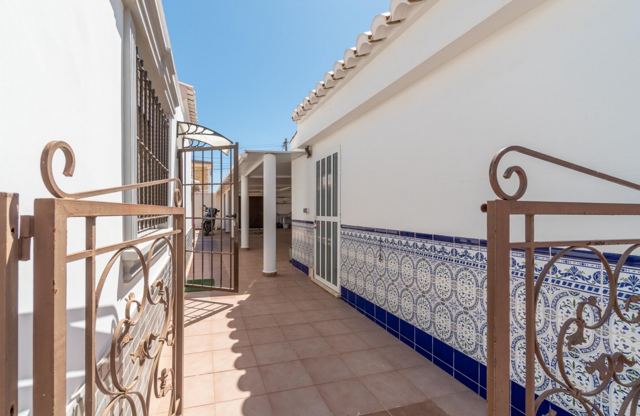 Rynek wtórny - Villa - Torrevieja - Torreta Florida
