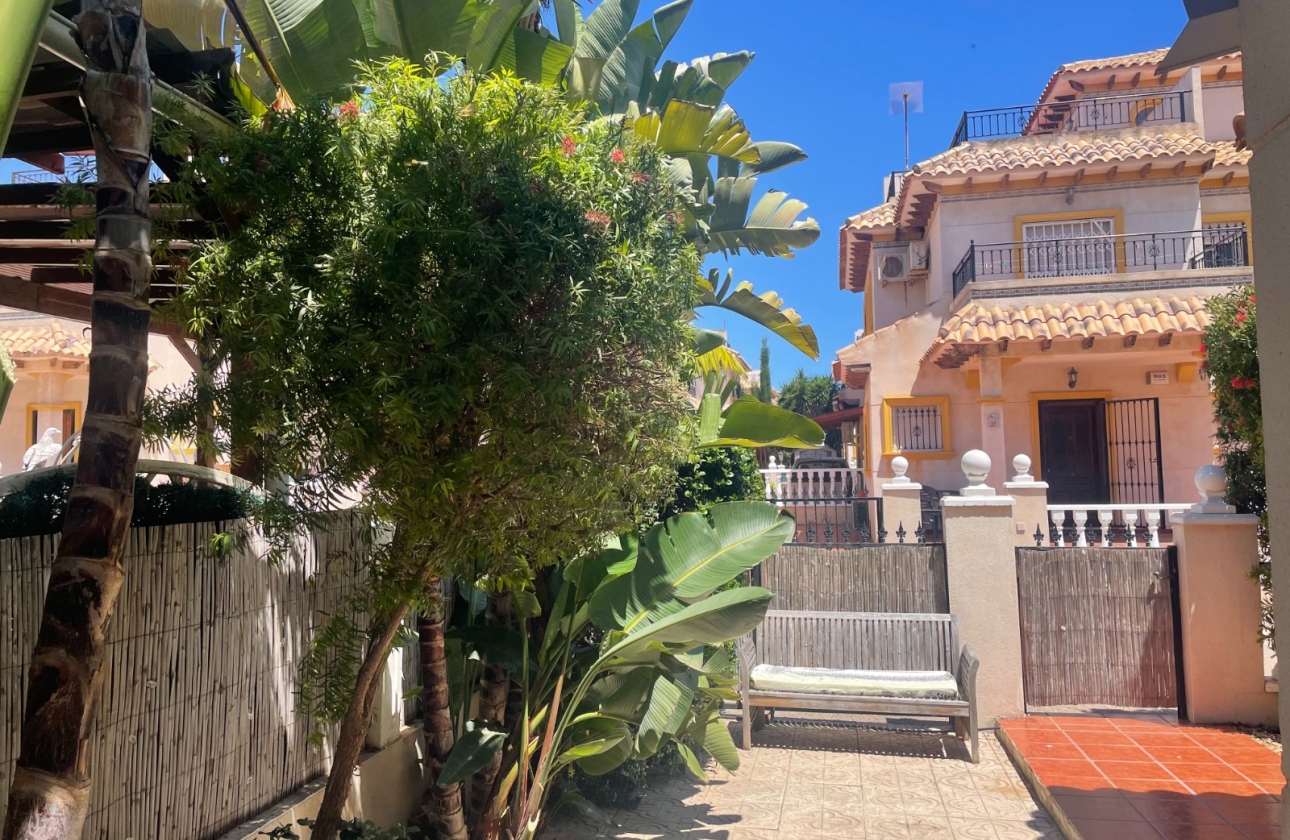 Rynek wtórny - Villa - Orihuela Costa - La Regia