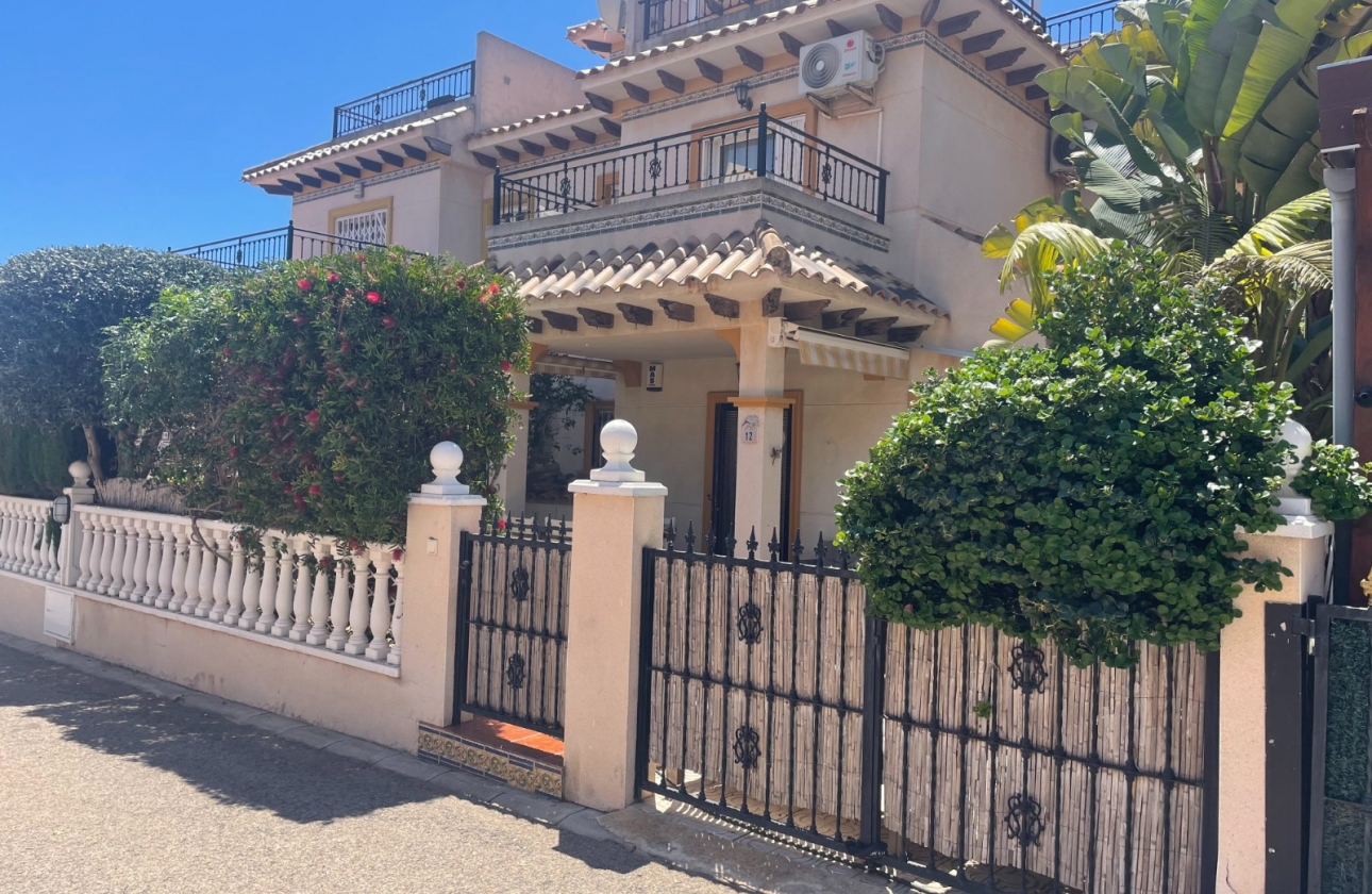 Rynek wtórny - Villa - Orihuela Costa - La Regia