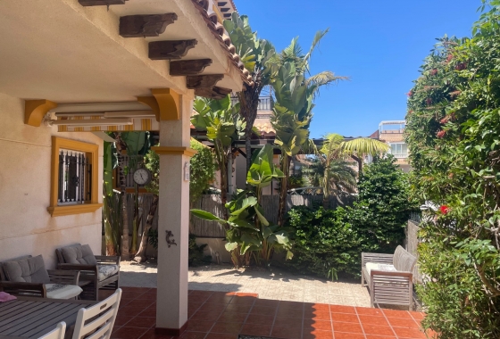 Rynek wtórny - Villa - Orihuela Costa - La Regia