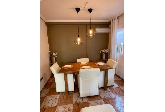 Rynek wtórny - Villa - Orihuela Costa - La Regia