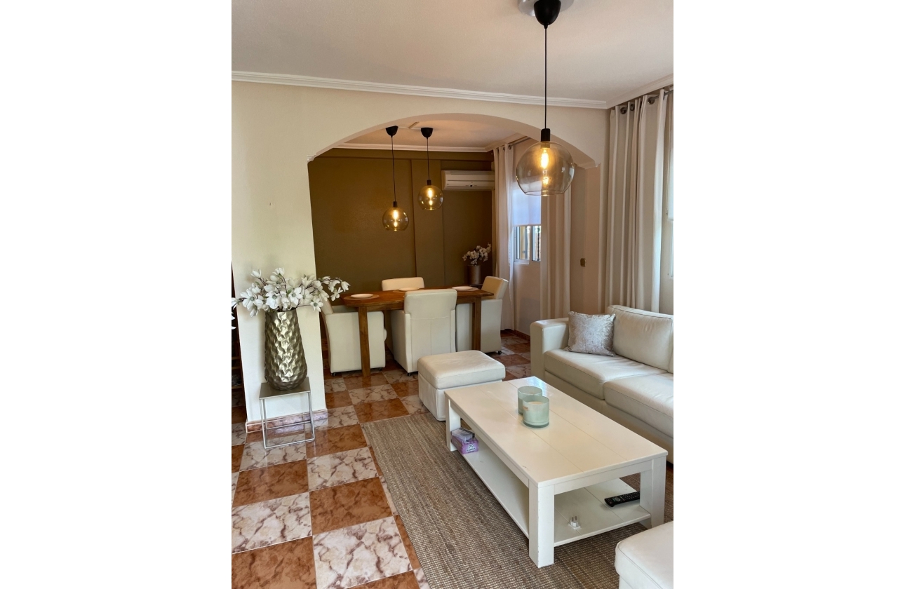 Rynek wtórny - Villa - Orihuela Costa - La Regia