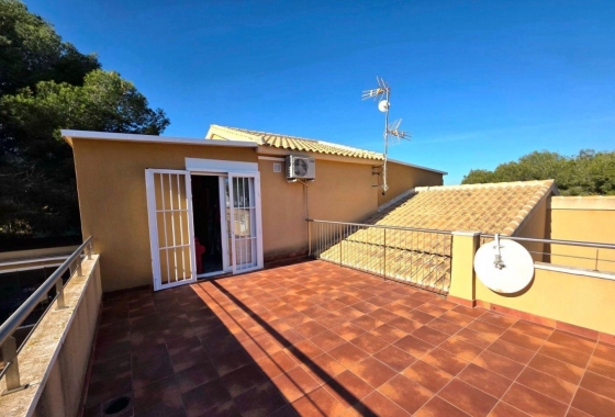 Rynek wtórny - Villa - Orihuela Costa - Campoamor