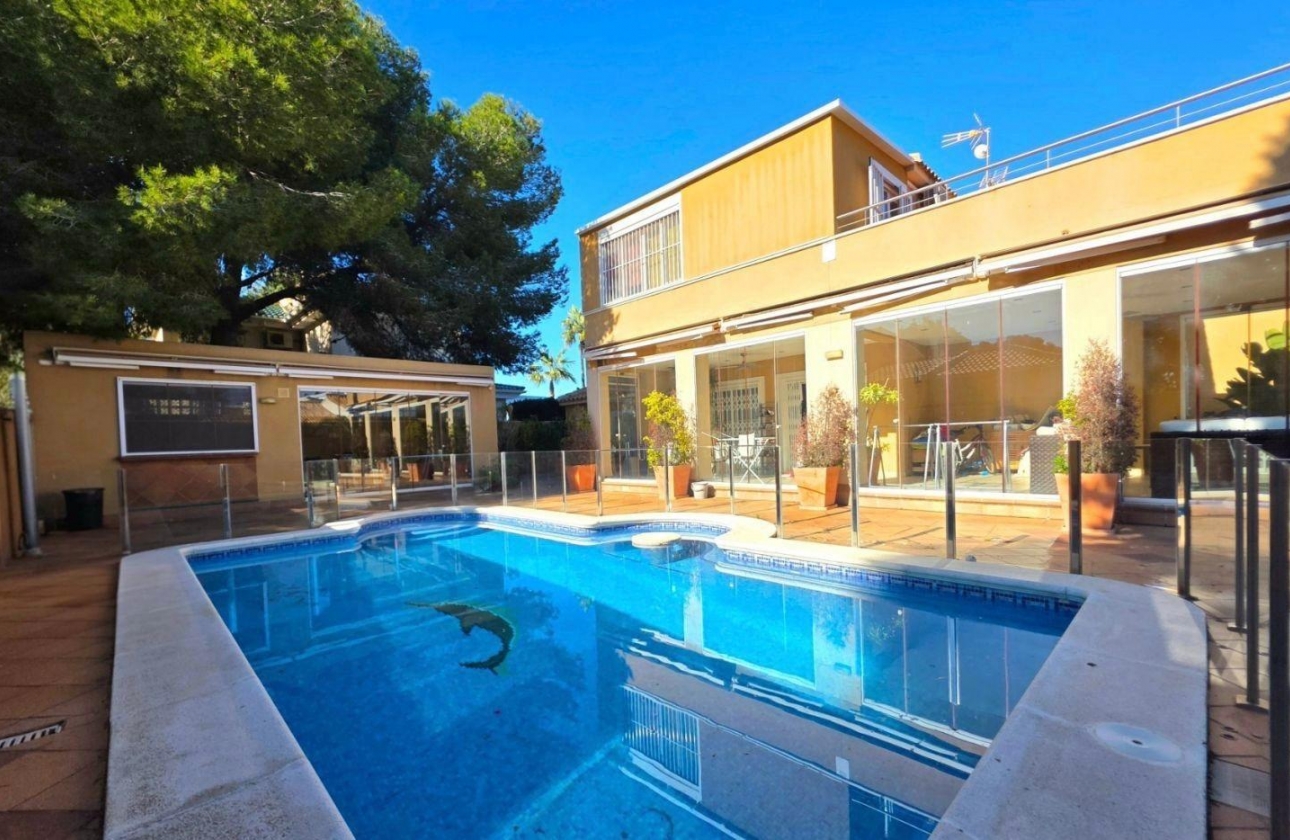 Rynek wtórny - Villa - Orihuela Costa - Campoamor