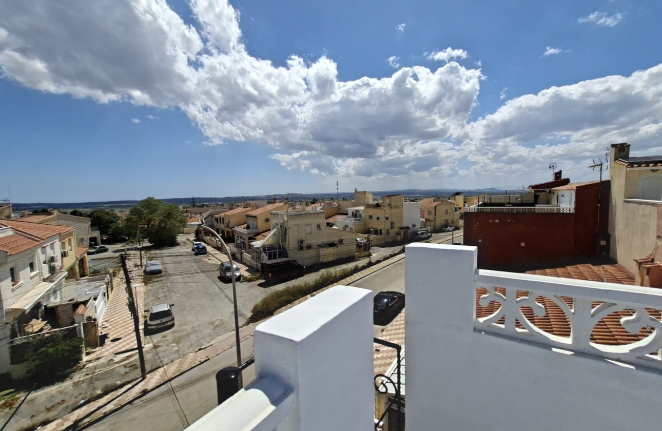 Reventa - Adosado - La Marina