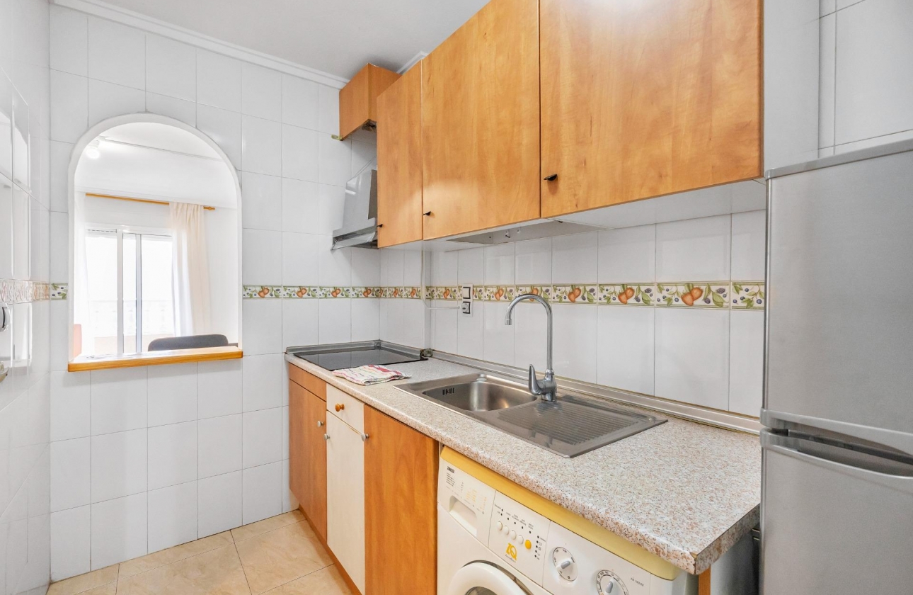Rynek wtórny - Studio/Kawalerka - Torrevieja - Centro - Muelle Pesquero