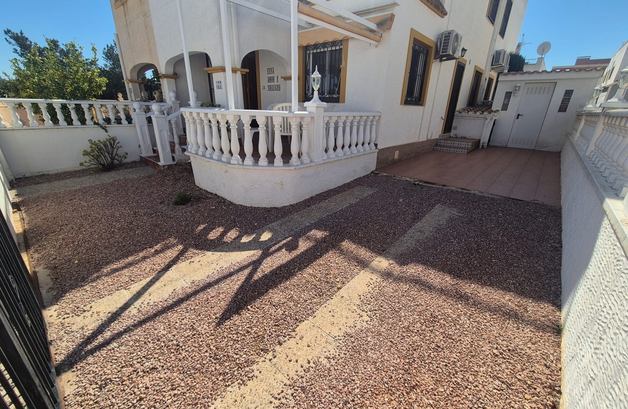 Resale - Semi-detached - Torrevieja - Los Altos