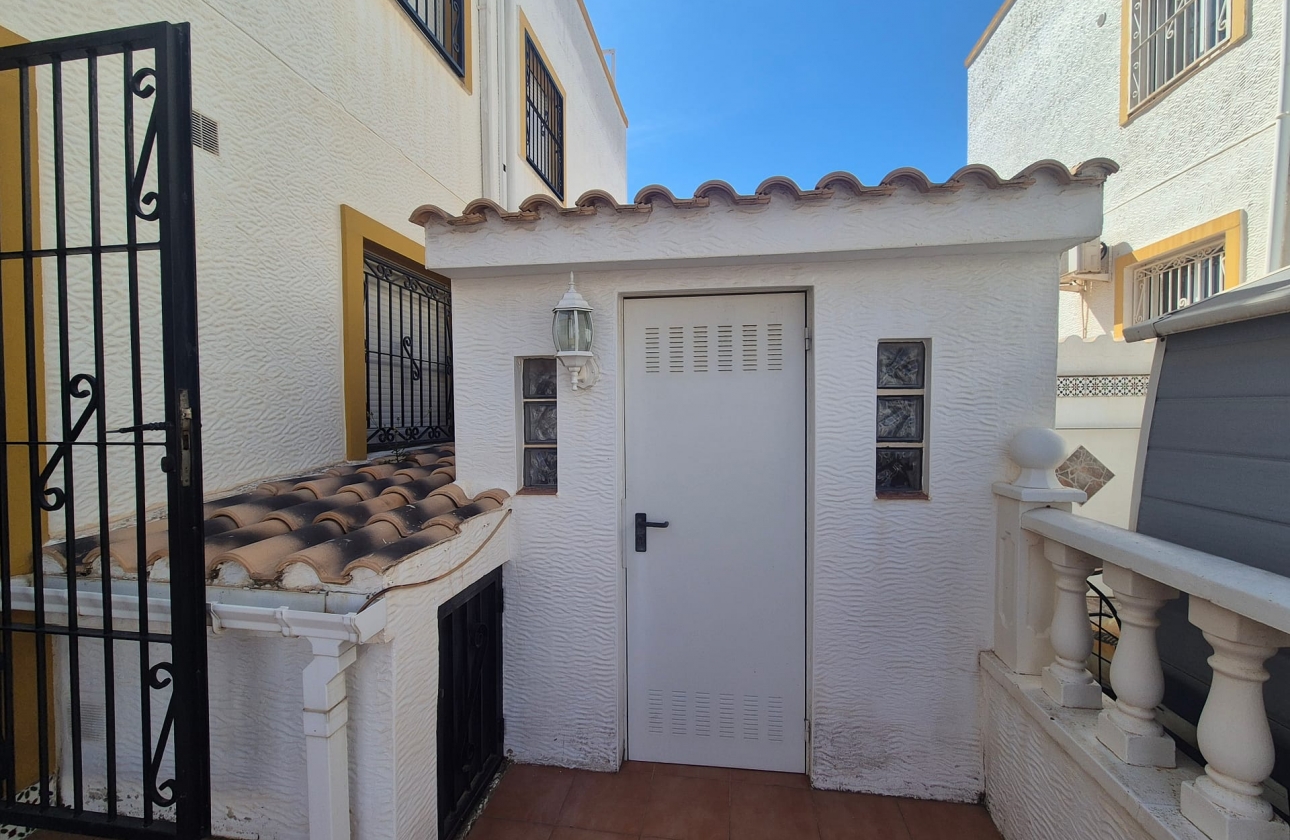 Resale - Semi-detached - Torrevieja - Los Altos
