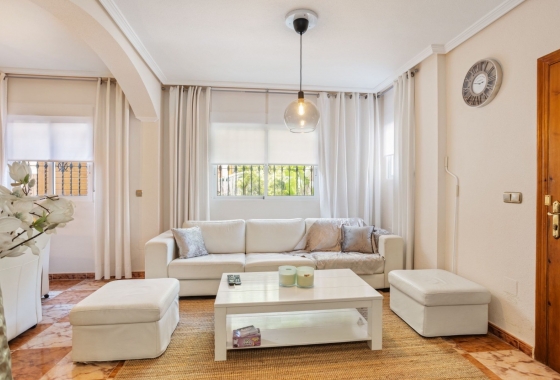 Rynek wtórny - Villa - Orihuela Costa - La Regia