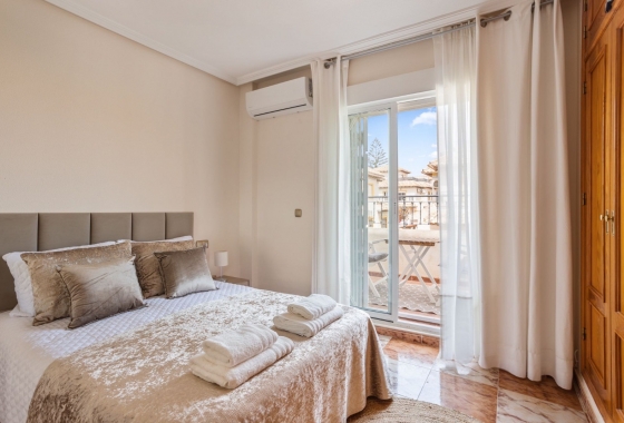 Rynek wtórny - Villa - Orihuela Costa - La Regia