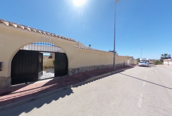 Rynek wtórny - Villa - Orihuela Costa - El Presidente