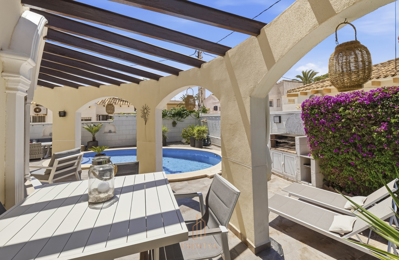 Rynek wtórny - Villa - Orihuela Costa - Cabo Roig
