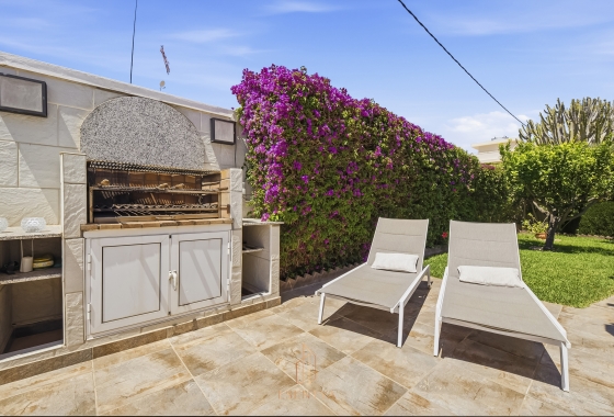 Rynek wtórny - Villa - Orihuela Costa - Cabo Roig