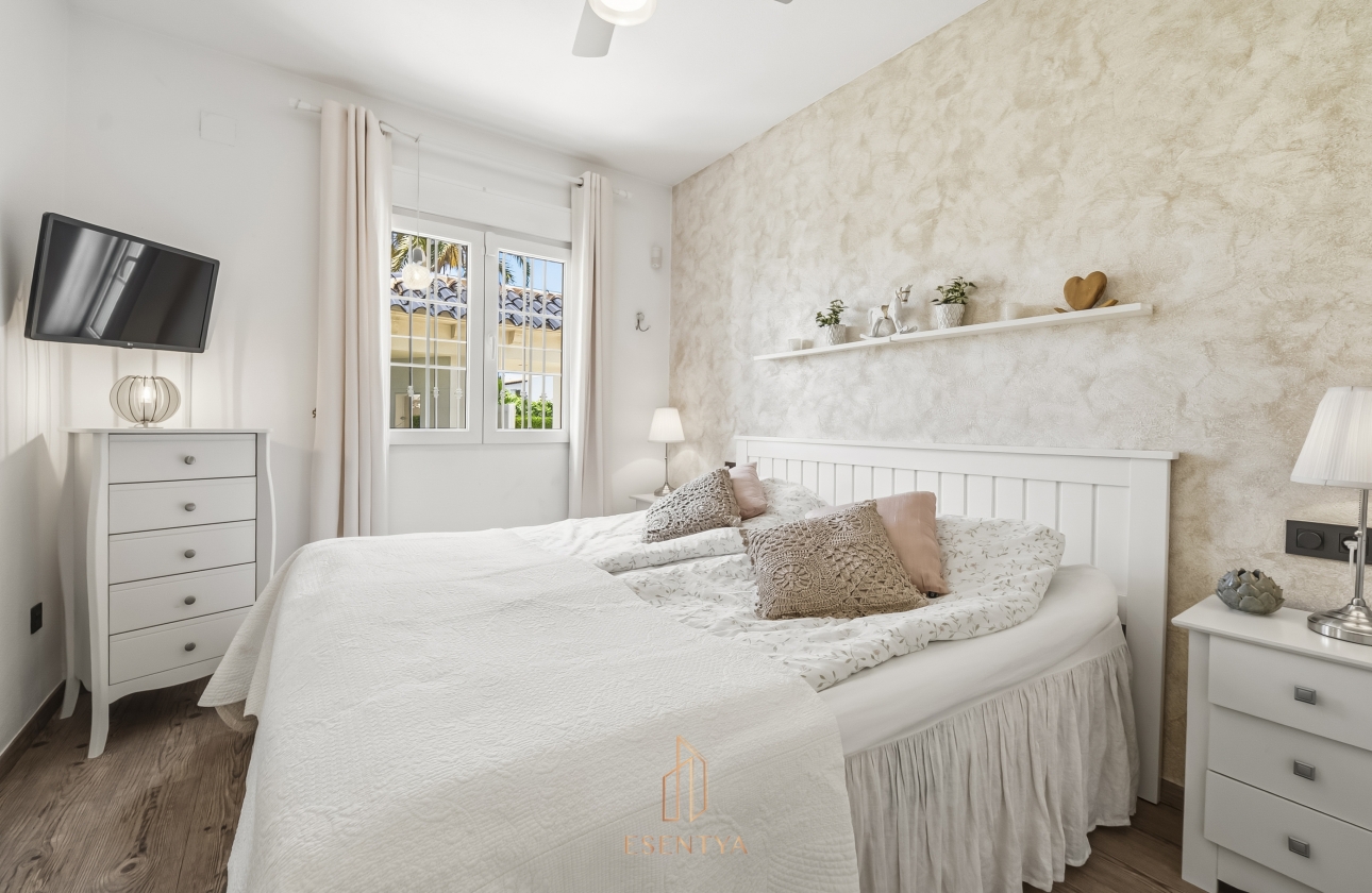 Rynek wtórny - Villa - Orihuela Costa - Cabo Roig