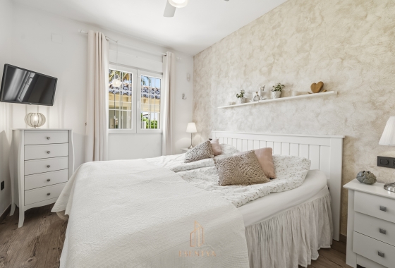 Rynek wtórny - Villa - Orihuela Costa - Cabo Roig