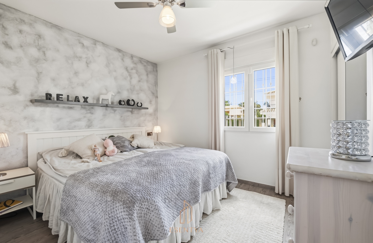 Rynek wtórny - Villa - Orihuela Costa - Cabo Roig