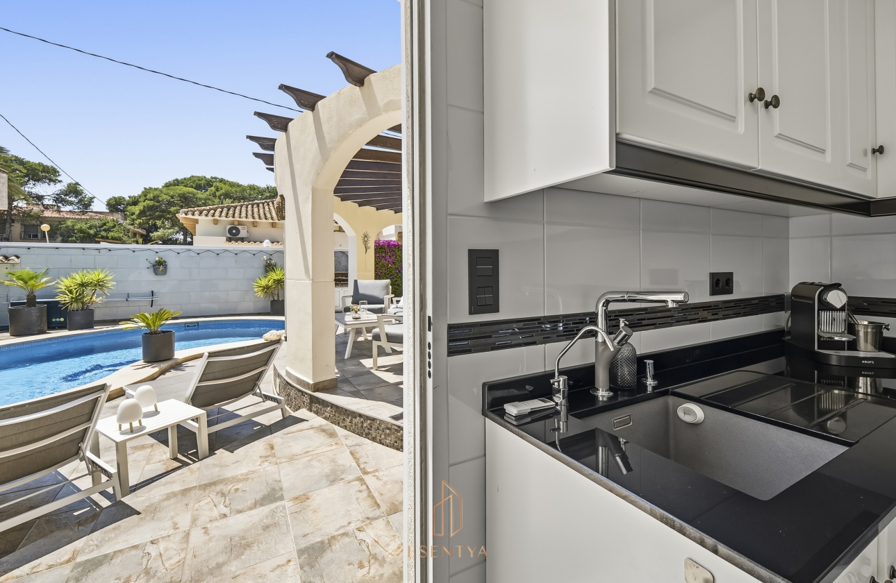 Rynek wtórny - Villa - Orihuela Costa - Cabo Roig