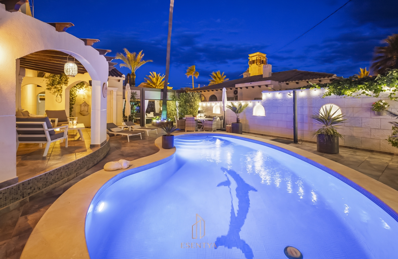 Rynek wtórny - Villa - Orihuela Costa - Cabo Roig