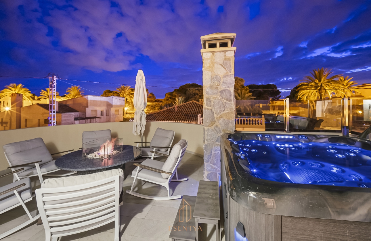 Rynek wtórny - Villa - Orihuela Costa - Cabo Roig