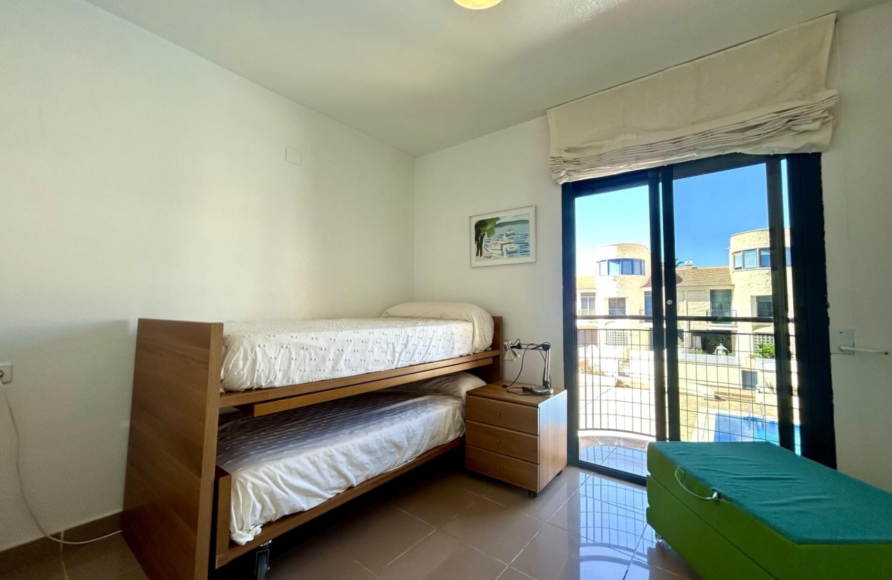 Rynek wtórny - Szeregowiec - Orihuela Costa - Cabo Roig