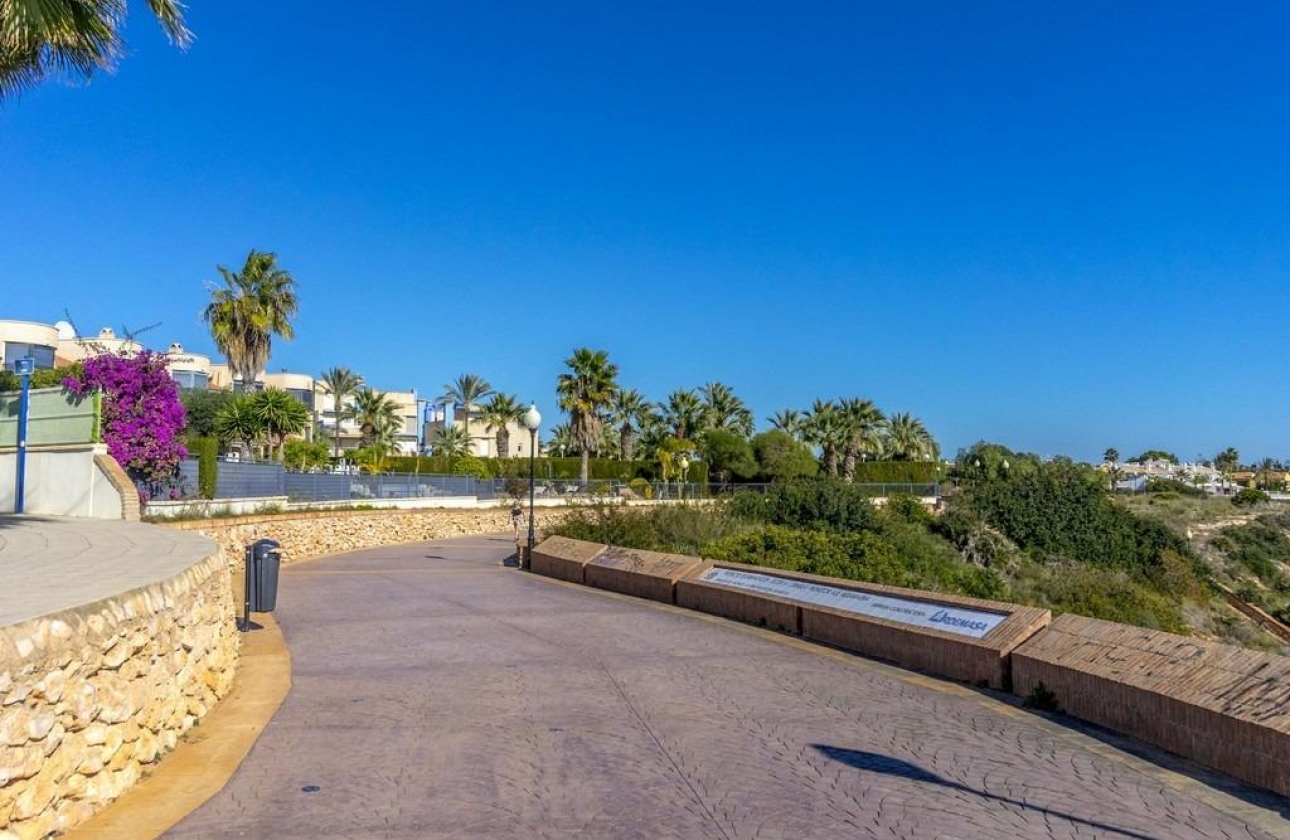 Rynek wtórny - Szeregowiec - Orihuela Costa - Cabo Roig