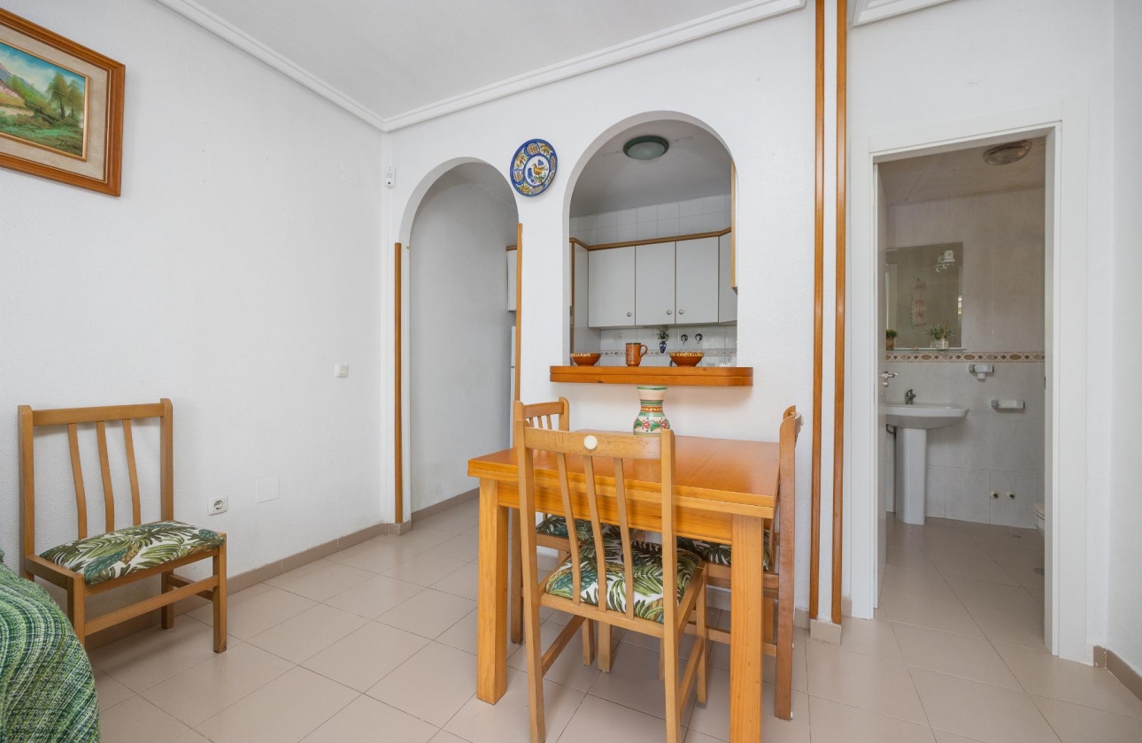Rynek wtórny - Bungalow - Torrevieja - Playa De Los Naufragos