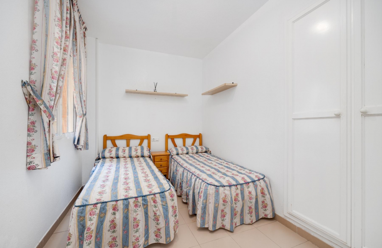 Rynek wtórny - Bungalow - Torrevieja - Playa De Los Naufragos