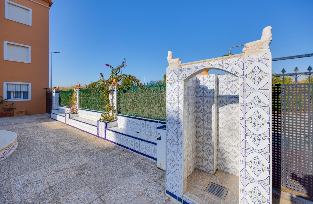 Rynek wtórny - Bungalow - Torrevieja - Playa De Los Naufragos