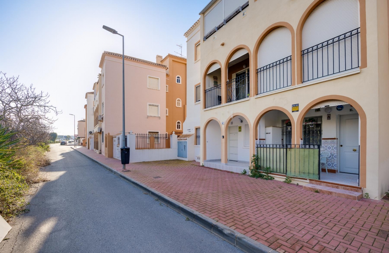 Rynek wtórny - Bungalow - Torrevieja - Playa De Los Naufragos