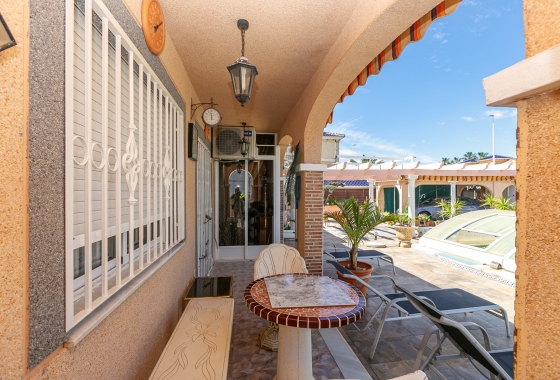 Rynek wtórny - Villa - Orihuela Costa - La Zenia