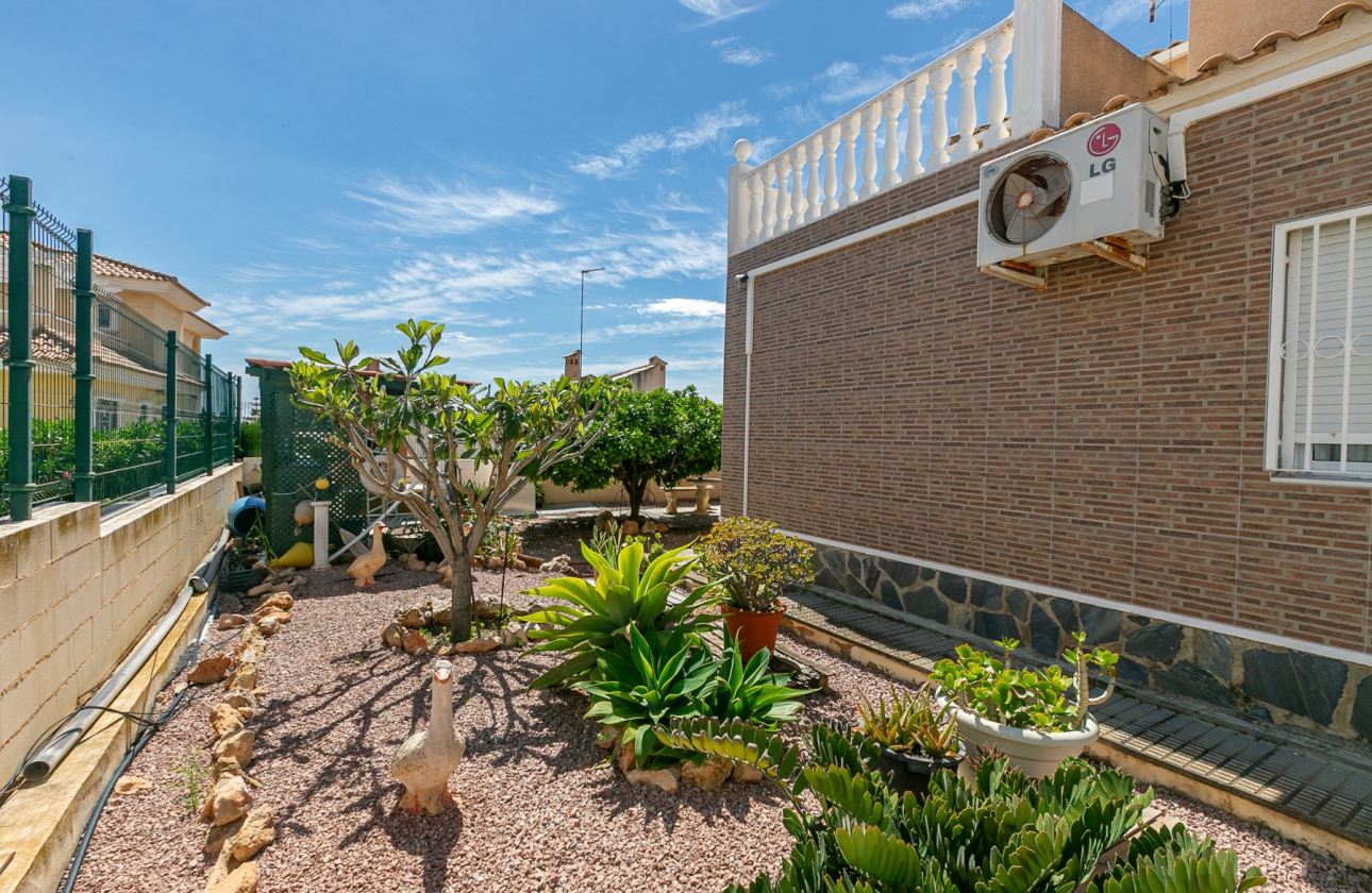 Rynek wtórny - Villa - Orihuela Costa - La Zenia