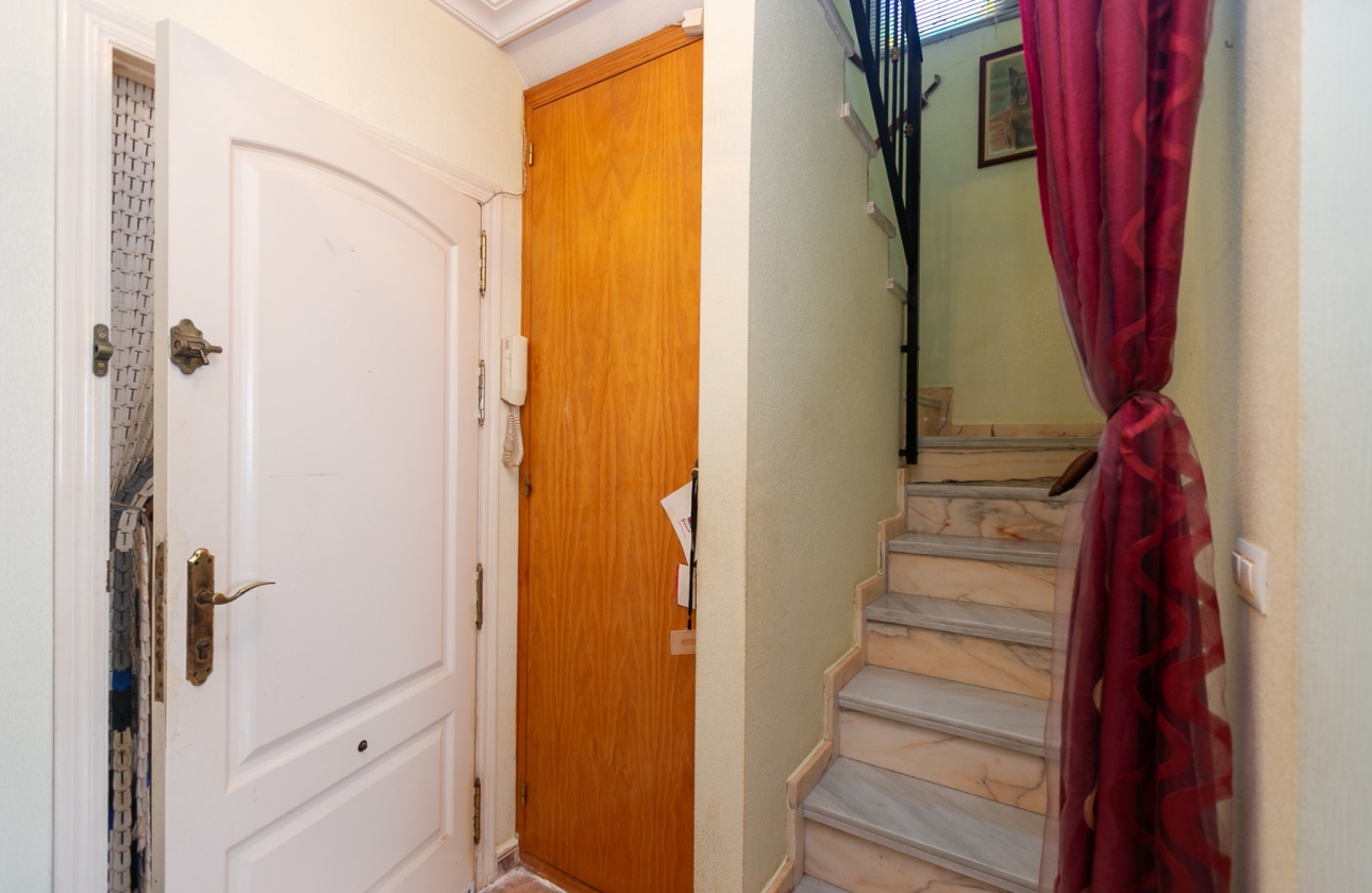 Rynek wtórny - Villa - Orihuela Costa - La Zenia