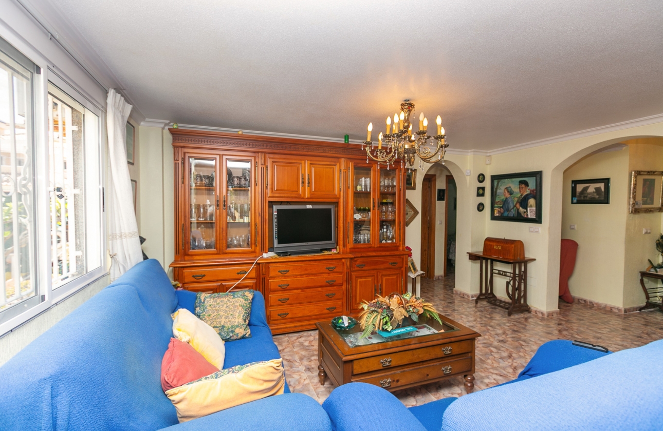 Rynek wtórny - Villa - Orihuela Costa - La Zenia