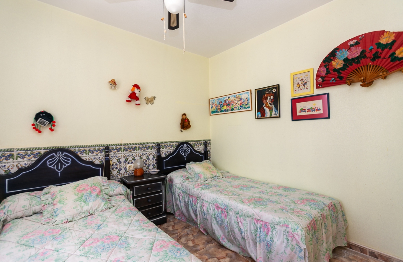 Rynek wtórny - Villa - Orihuela Costa - La Zenia