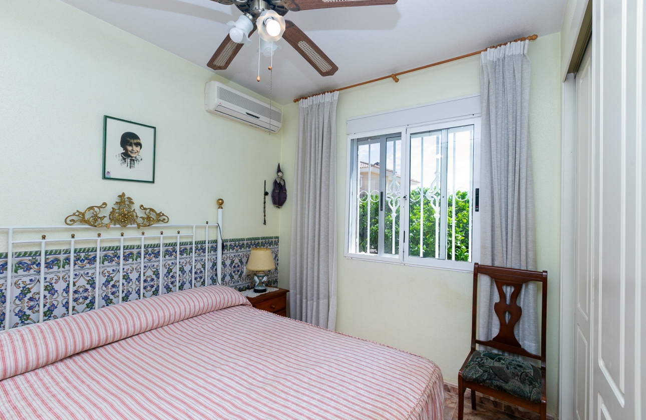 Rynek wtórny - Villa - Orihuela Costa - La Zenia