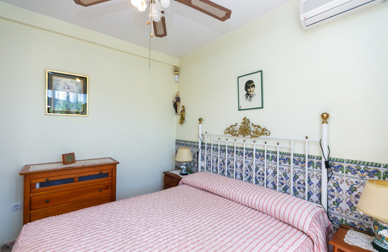 Rynek wtórny - Villa - Orihuela Costa - La Zenia