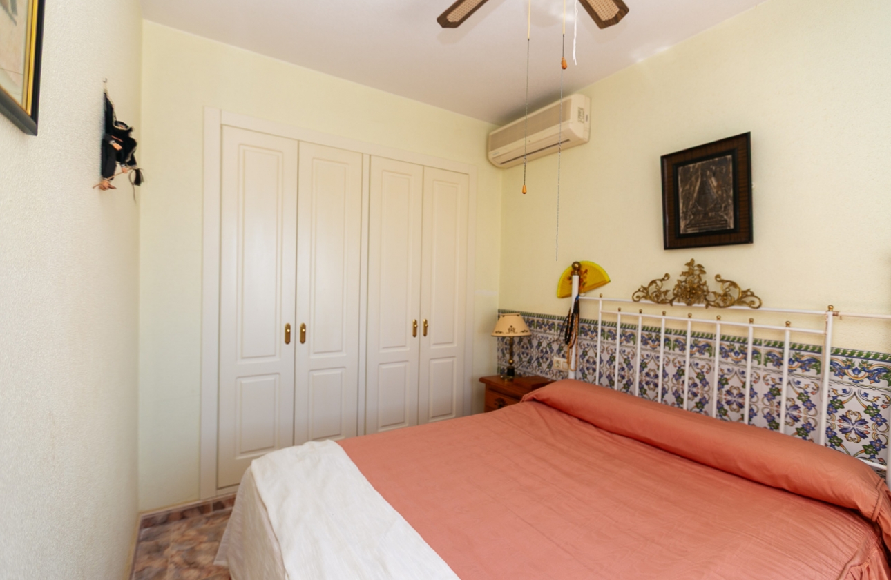 Rynek wtórny - Villa - Orihuela Costa - La Zenia