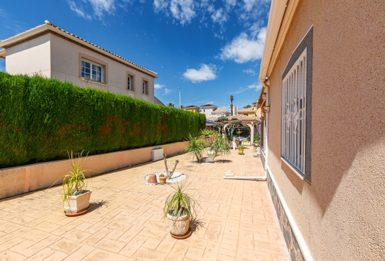 Rynek wtórny - Villa - Orihuela Costa - La Zenia