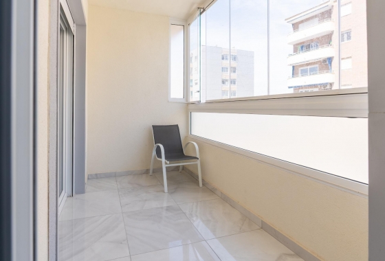 Rynek wtórny - Szeregowiec - Torrevieja - Punta Prima