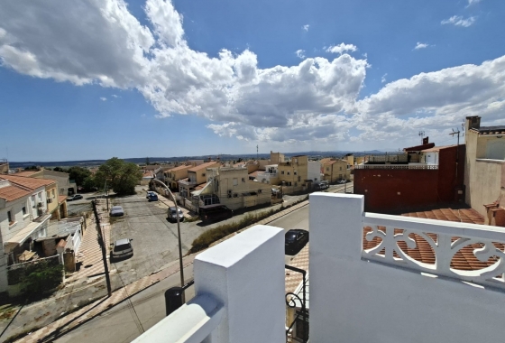 Rynek wtórny - Szeregowiec - La Marina - La Marina - Urbanization