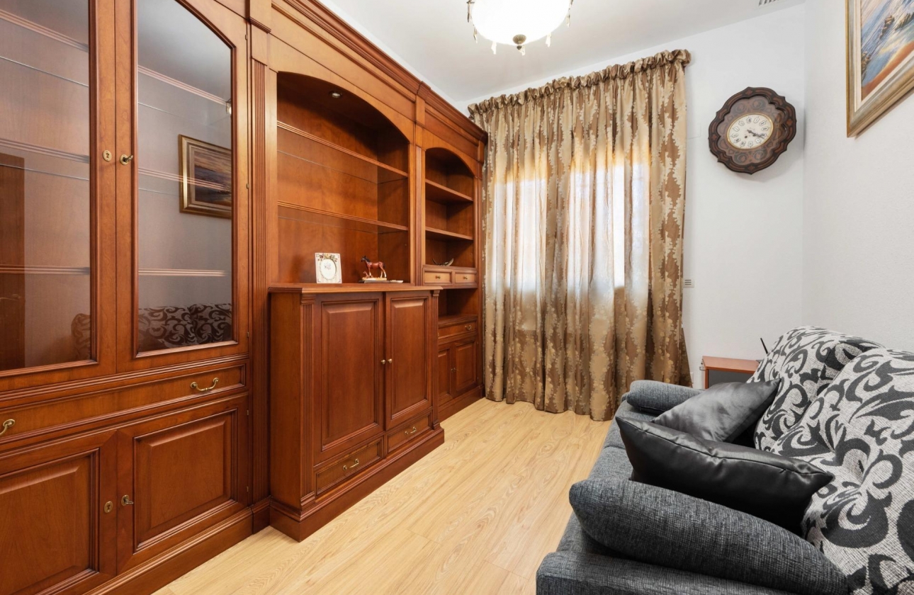 Rynek wtórny - Villa - Orihuela Costa - Campoamor