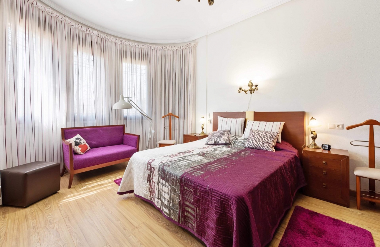 Rynek wtórny - Villa - Orihuela Costa - Campoamor