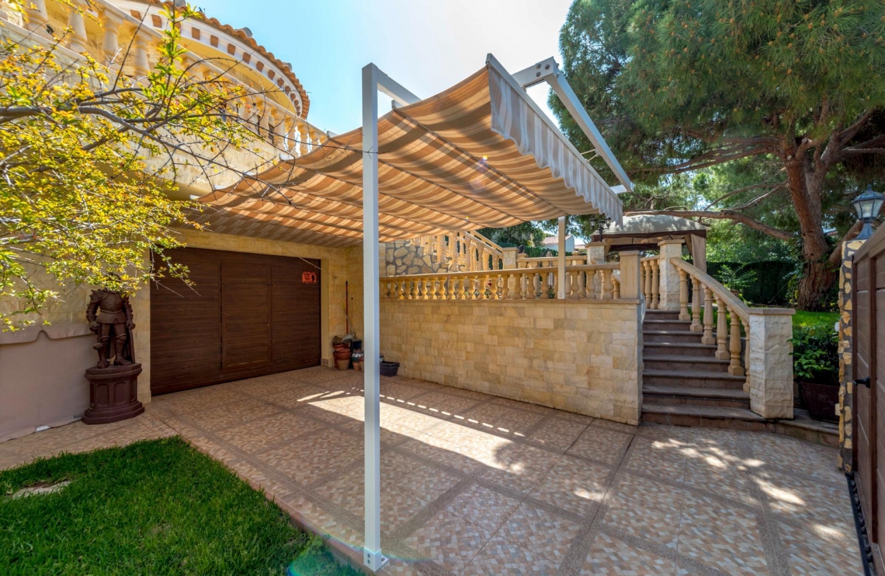 Rynek wtórny - Villa - Orihuela Costa - Campoamor