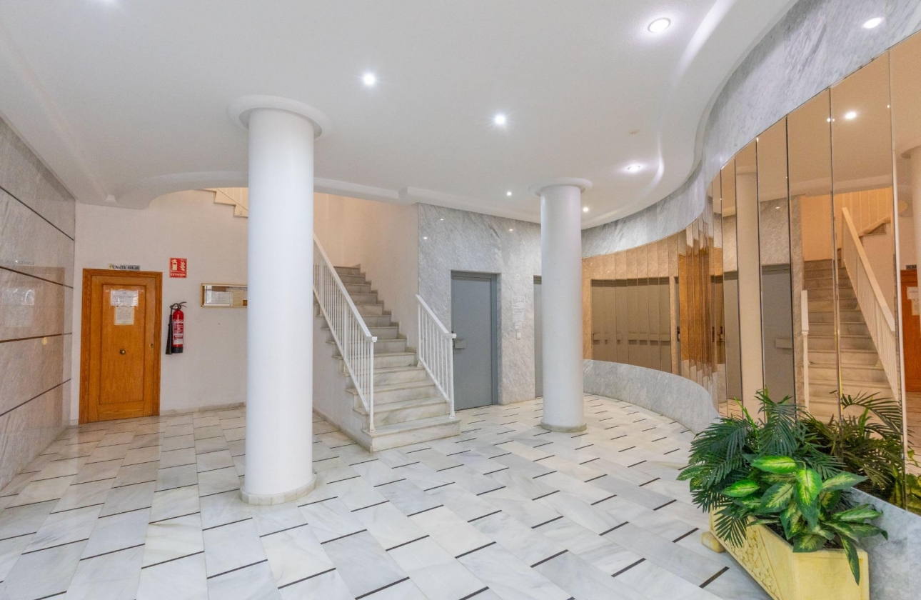 Rynek wtórny - Apartament - Torrevieja - Playa del Cura