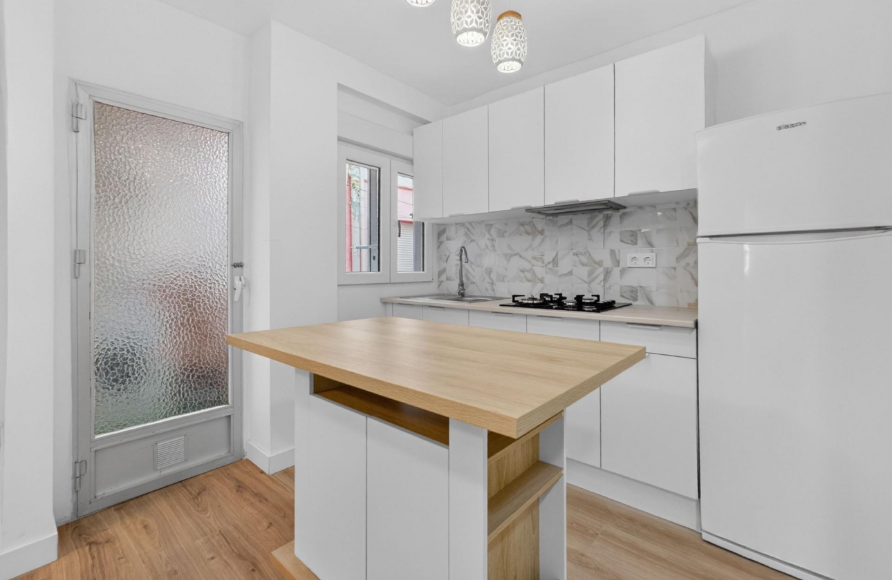 Rynek wtórny - Apartament - Torrevieja - Centro