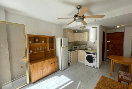 Rynek wtórny - Studio/Kawalerka - Torrevieja - Centro