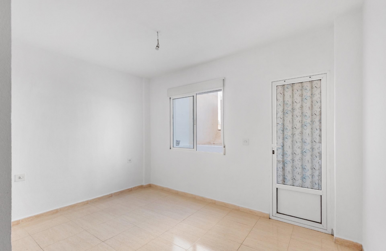 Rynek wtórny - Apartament - Torrevieja - Puerto Deportivo